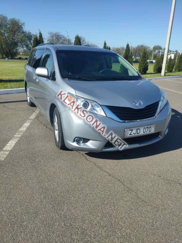 продам Toyota Siennaв пмр  фото 4